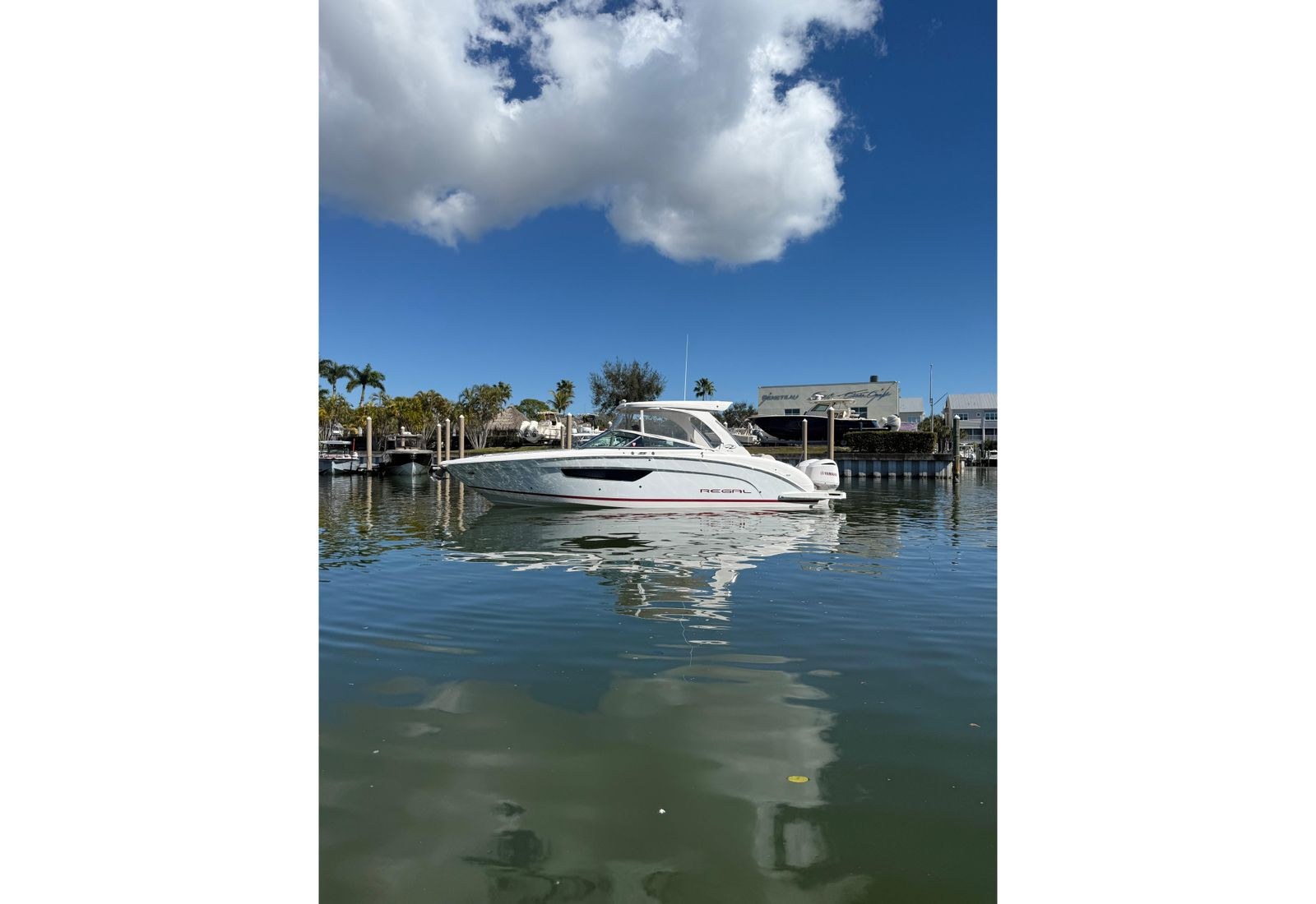 2018 Regal 33 OBX