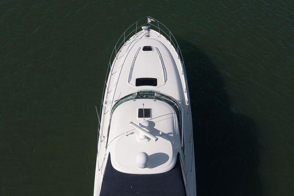 Sleek exterior profile of the 420 Sundancer