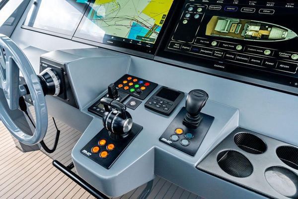 Twin Nanni 1200 HP engines with MJP water jets.