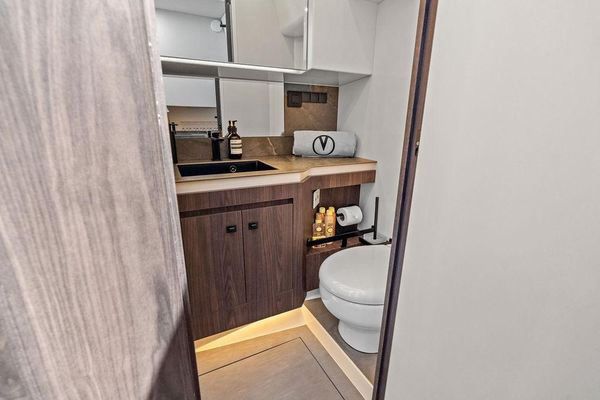Mid-cabin layout with twin beds.