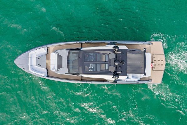 Detail of the yacht's name, HIGH ENERGY.
