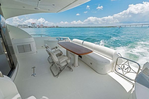 Bow seating, forward view