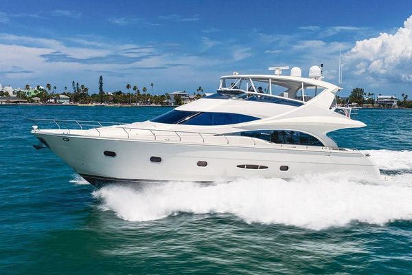 Flybridge helm with twin displays