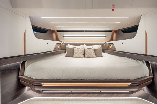 Dedicated crew cabin with bunk berths