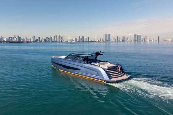 Transom profile displaying waterjet propulsion