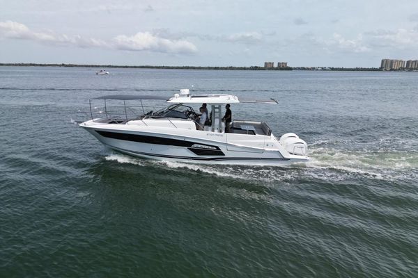 Exterior profile with sleek design and triple outboards.
