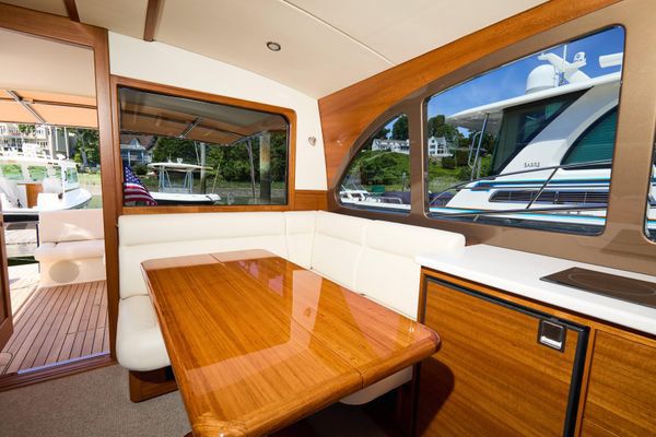 Foredeck with access to anchor locker