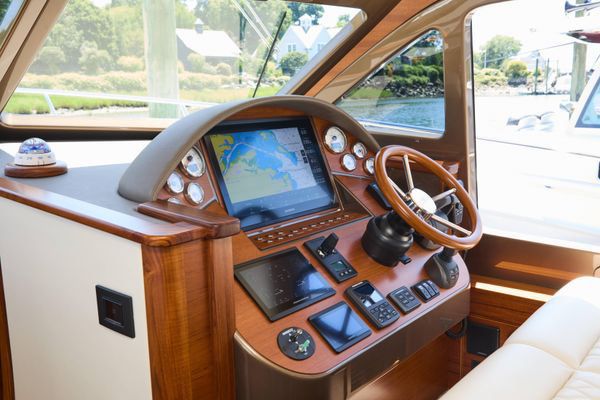 Master stateroom with overhead lighting
