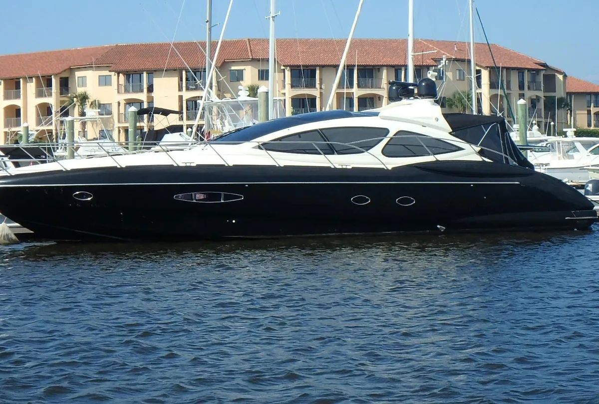 2006 Azimut Atlantis 55