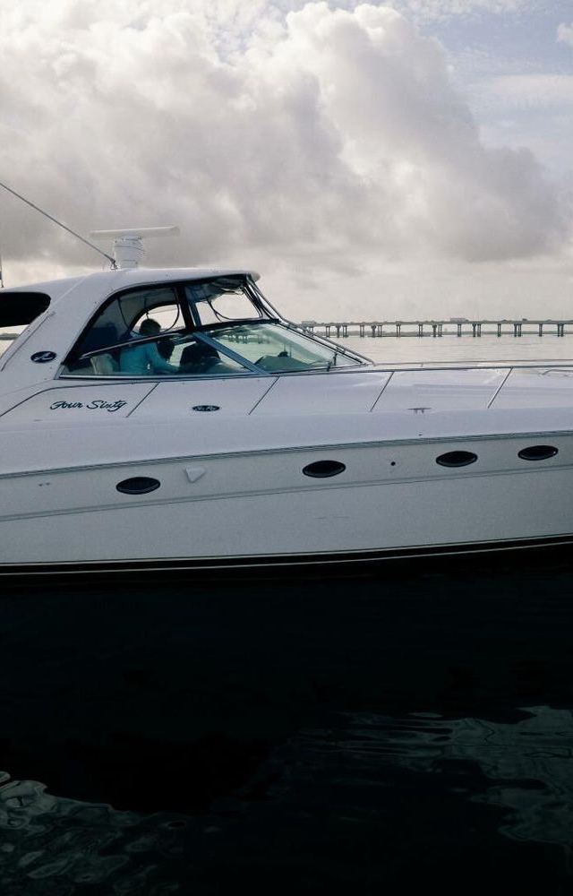 2003 Sea Ray Sundancer 460