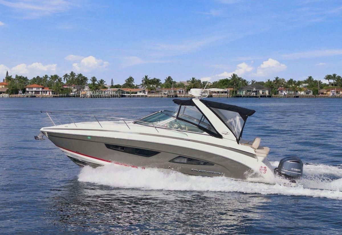 2018 Regal 33 XO