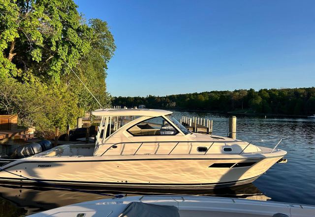 2018 Pursuit OS 355 Offshore