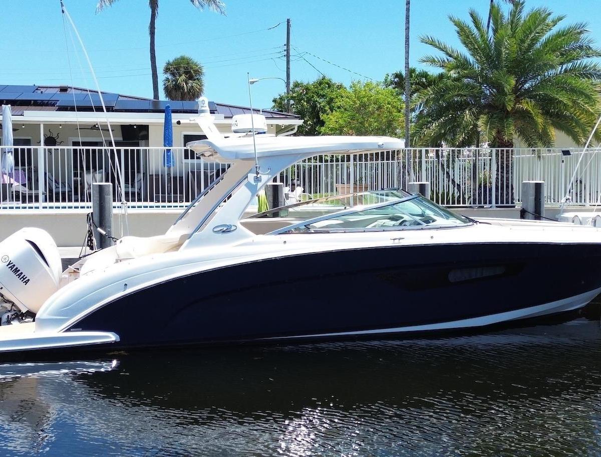 2019 Regal 33 OBX