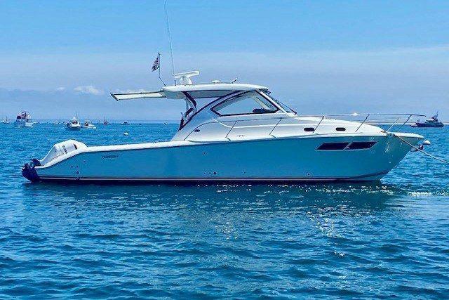 2019 Pursuit OS 355 Offshore