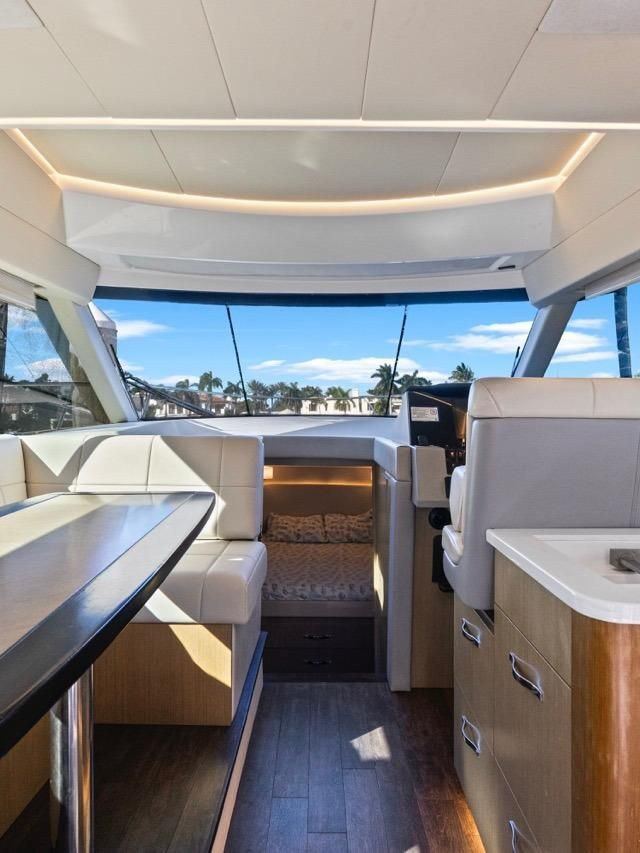 2020 Regal 42 Fly