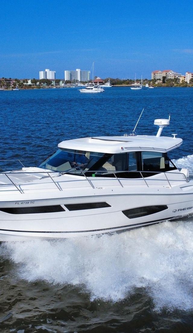 2021 Regal 38 XO, Irresistible