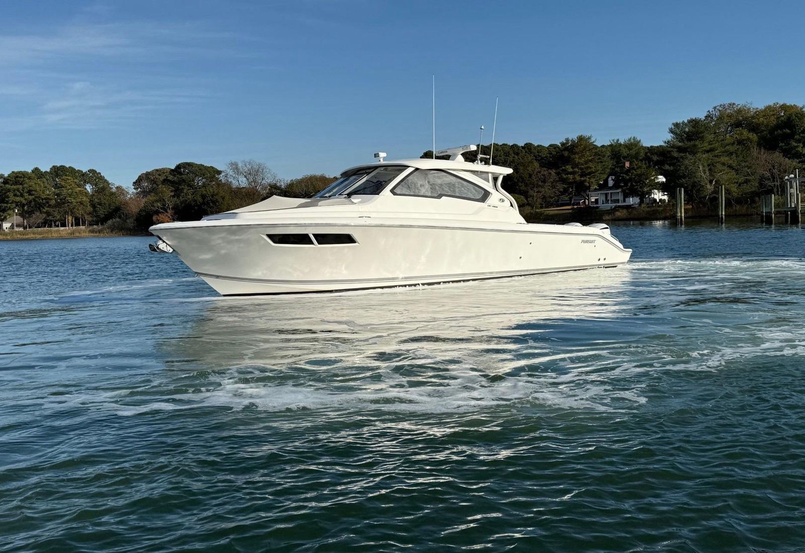 2021 Pursuit DC 365 Dual Console