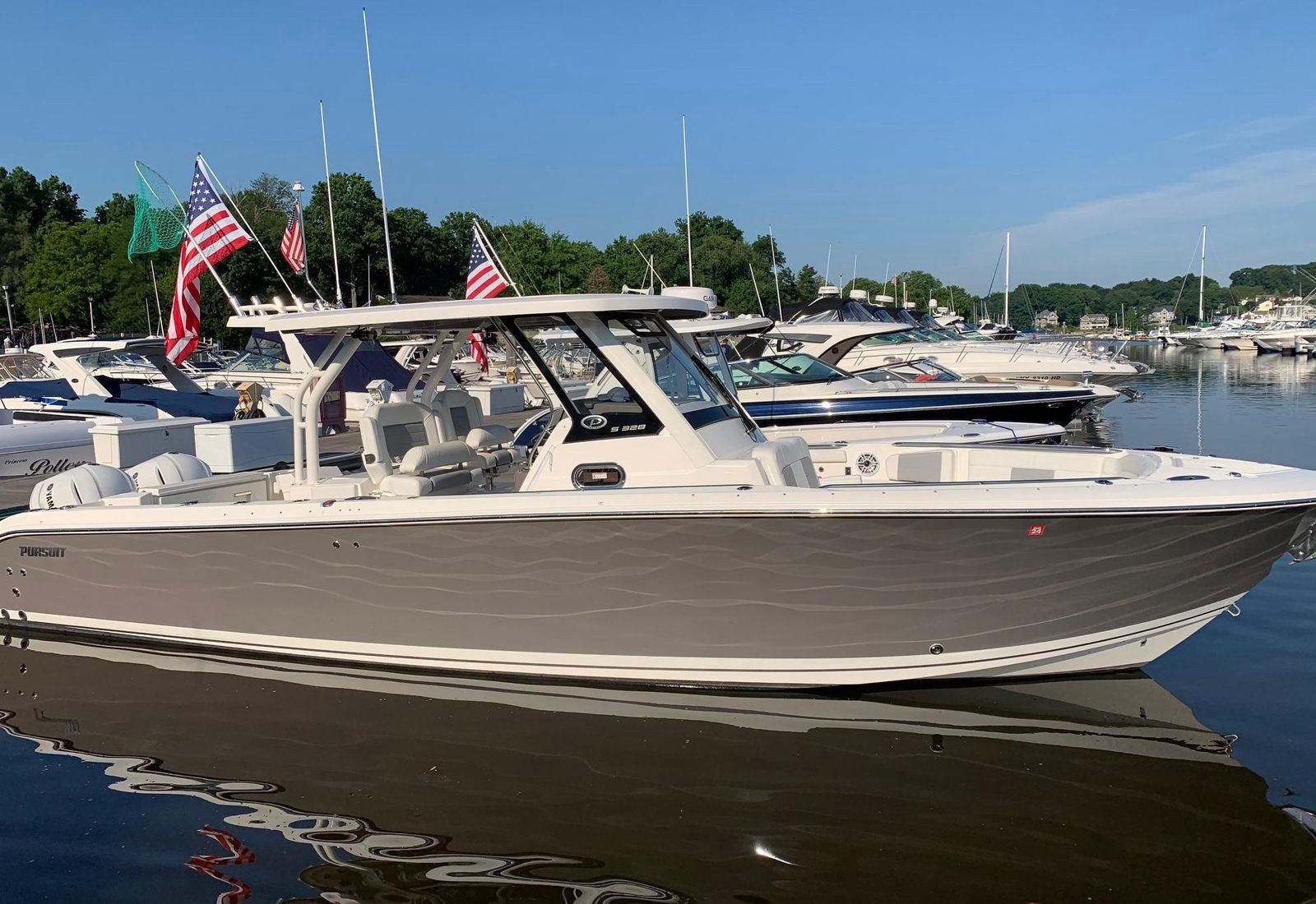 2021 Pursuit S 328 Sport