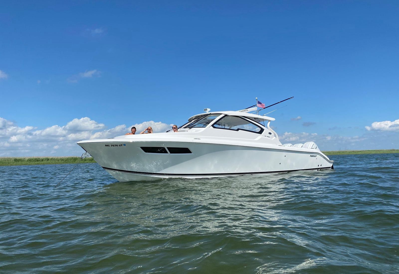 2022 Pursuit DC 365 Dual Console