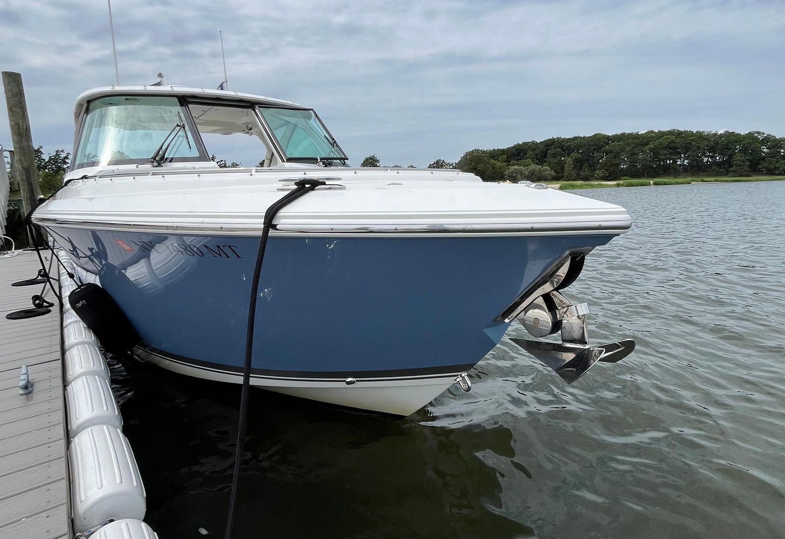 2023 Pursuit DC 326 Dual Console