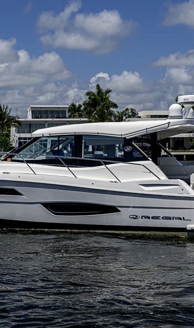 2025 Regal 38 XO