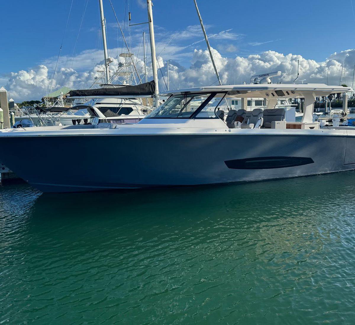 2025 Regal 50 SAV