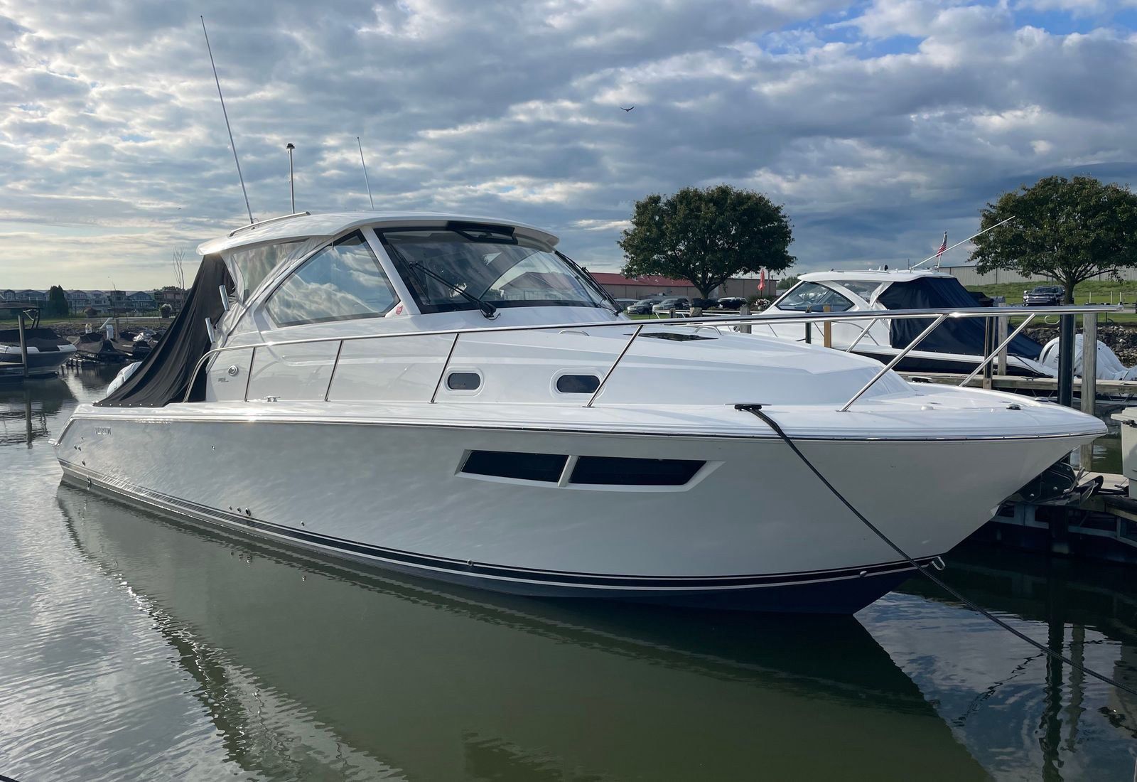 2025 Pursuit OS 355 Offshore