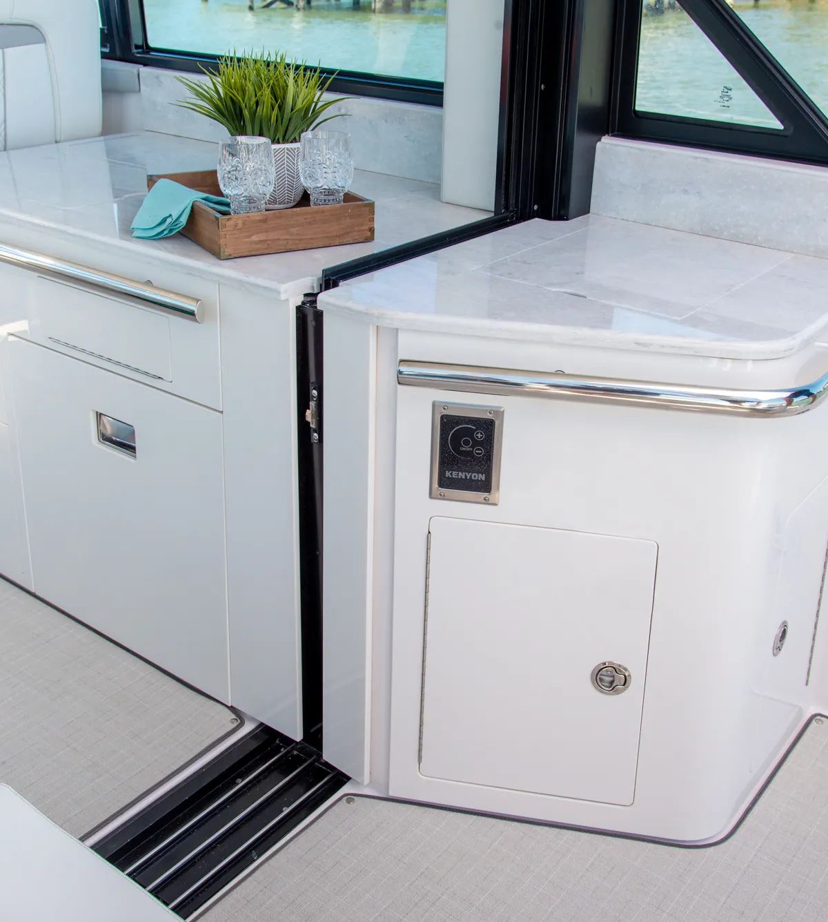 Regal 36 XO cockpit galley with grill